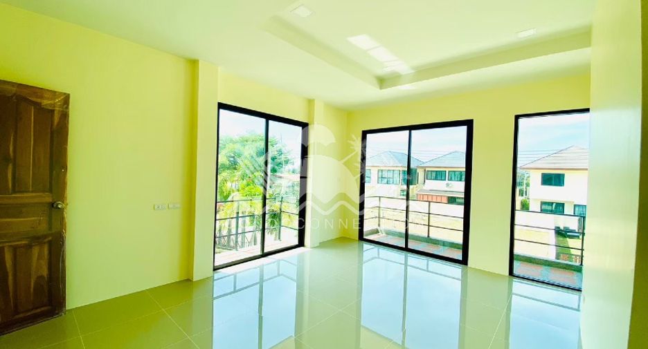 For sale 3 bedrooms house in East Pattaya, Pattaya