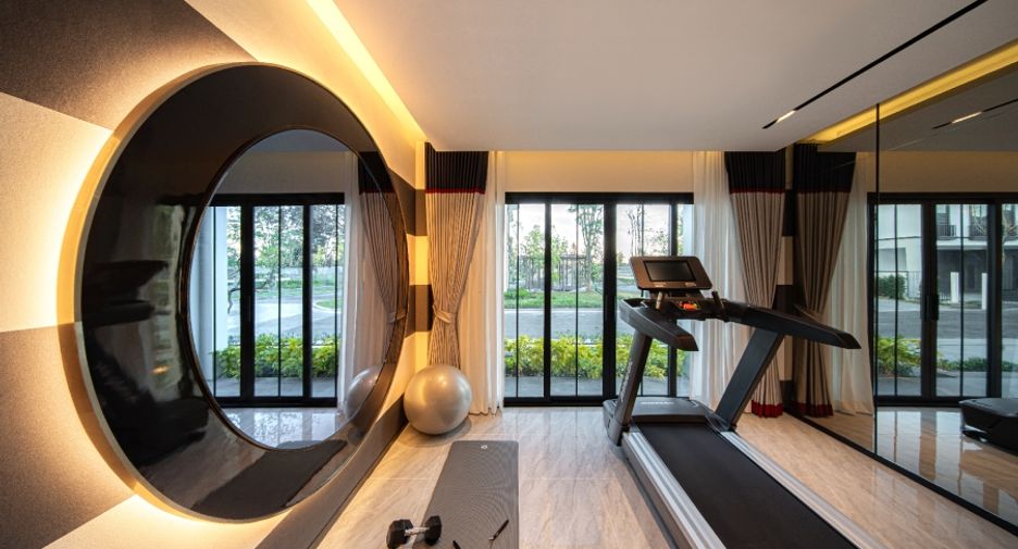 For sale 6 ベッドルーム house in Bang Lamung, Chonburi