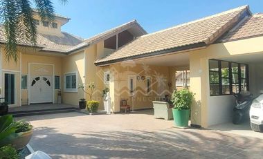 For sale 3 bedrooms house in East Pattaya, Pattaya