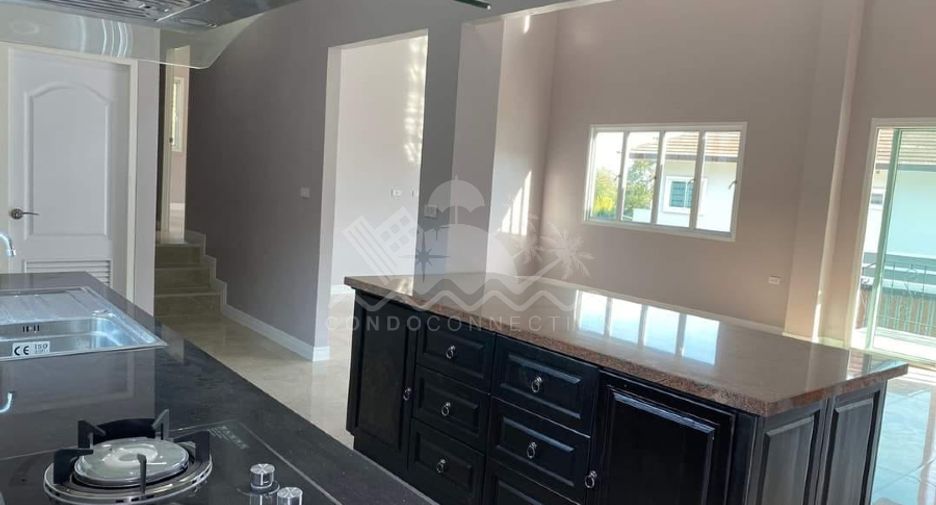 Casa en venta de 3 habitaciones en Sattahip, Pattaya