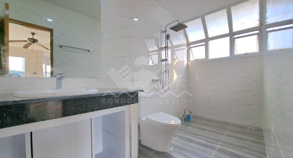 For sale 3 bedrooms house in Central Pattaya, Pattaya