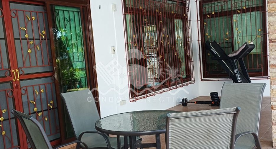 Haus zum Kauf mit 3 Zimmer in Bang Lamung, Chonburi