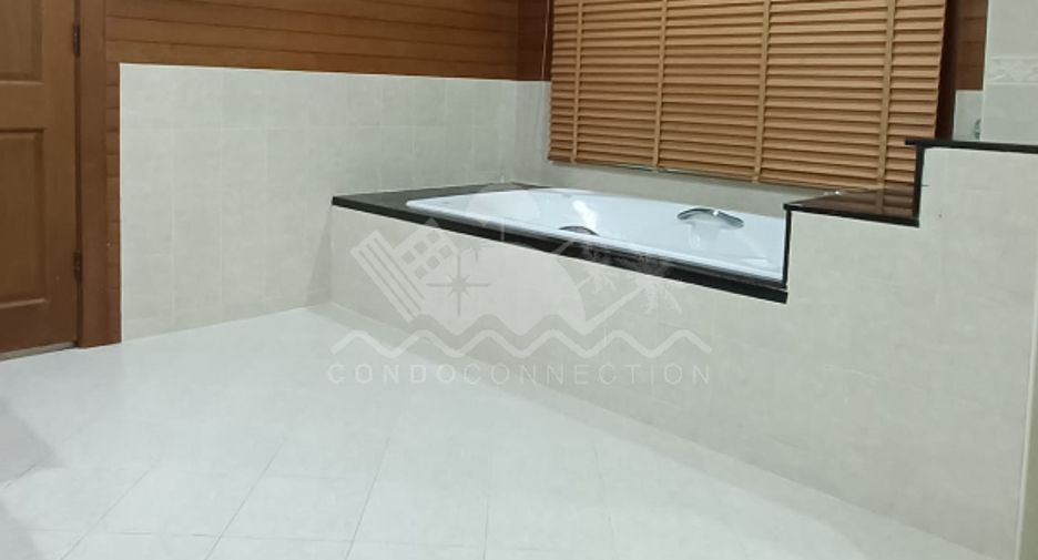 Haus zum Kauf mit 3 Zimmer in Bang Lamung, Chonburi
