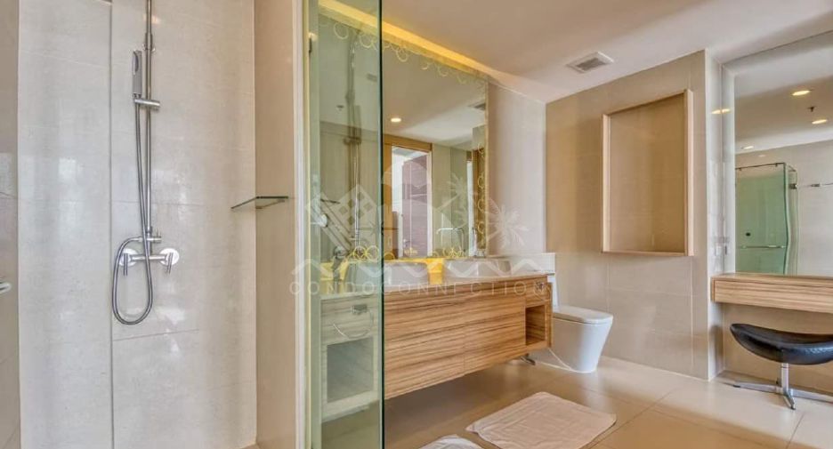For sale 2 bedrooms condo in North Pattaya, Pattaya