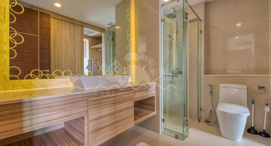 For sale 2 bedrooms condo in North Pattaya, Pattaya