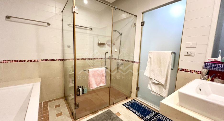 For sale 3 ベッドルーム house in Bang Lamung, Chonburi