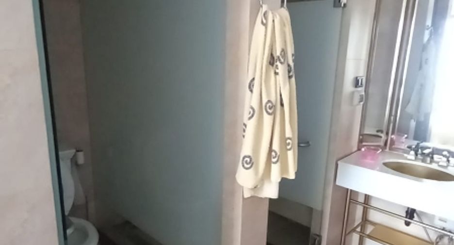 For sale 2 bedrooms condo in Jomtien, Pattaya