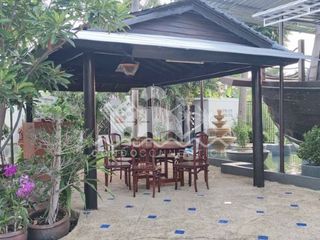 Casa en alquiler de 3 habitaciones en Bang Lamung, Chonburi