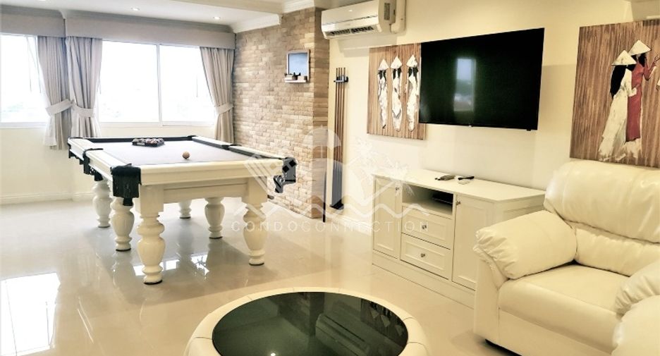 For sale 2 bedrooms condo in South Pattaya, Pattaya
