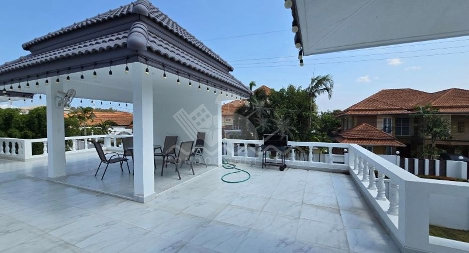 Casa en venta de 9 habitaciones en East Pattaya, Pattaya
