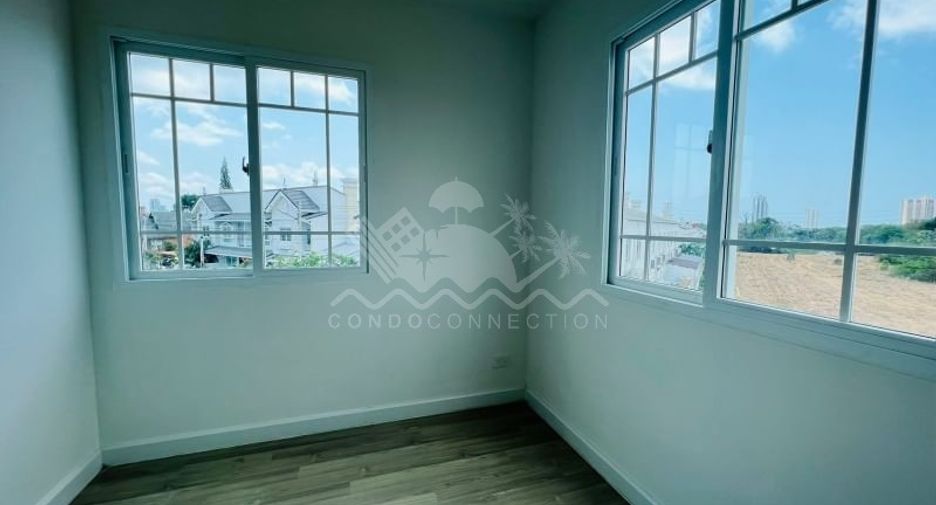 For sale 3 bedrooms house in Huay Yai, Pattaya