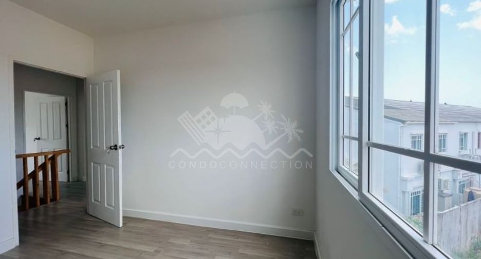 For sale 3 bedrooms house in Huay Yai, Pattaya