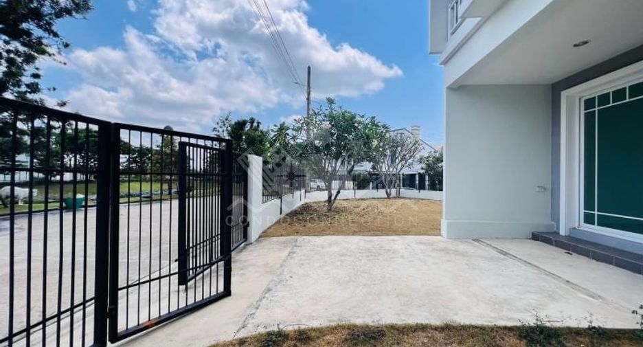 For sale 3 bedrooms house in Huay Yai, Pattaya