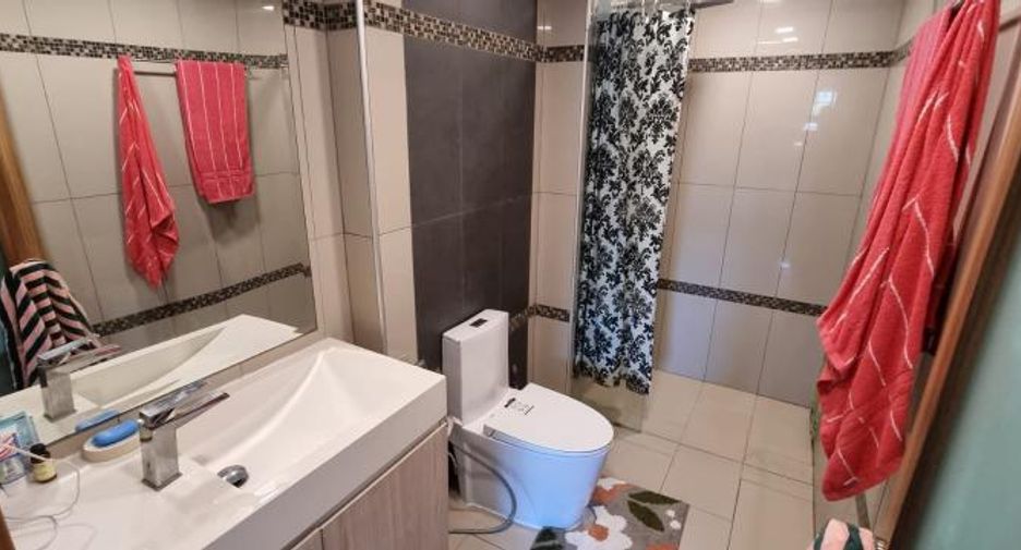 For sale 2 bedrooms condo in Jomtien, Pattaya