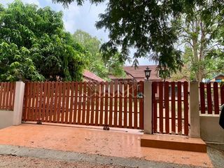 Casa en venta de 5 habitaciones en Bang Lamung, Chonburi