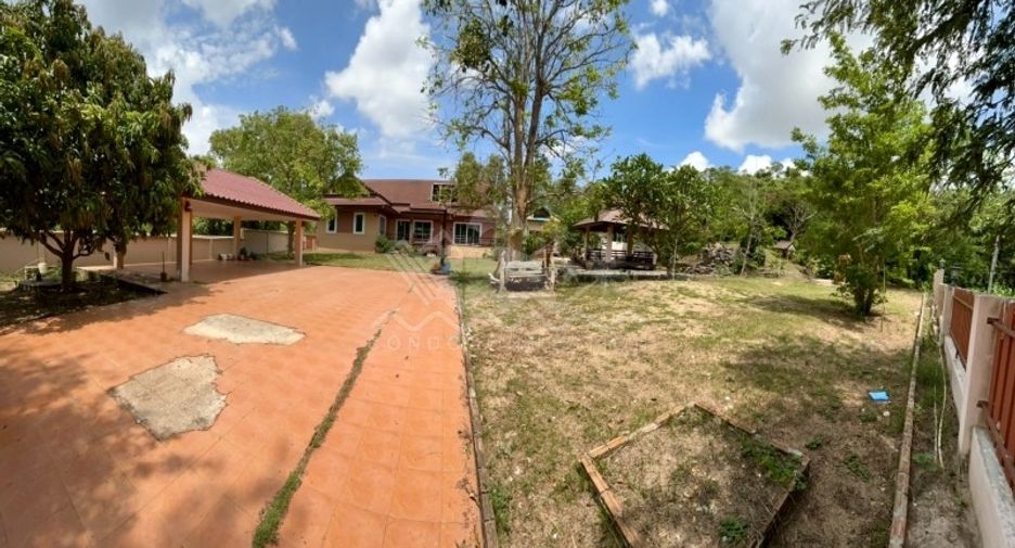 Haus zum Kauf mit 5 Zimmer in South Pattaya, Pattaya