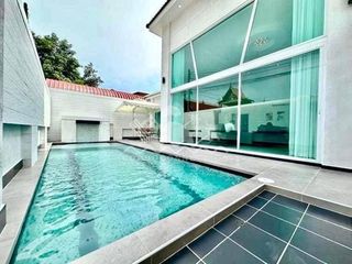 À vendre 5 chambres maison à Bang Lamung, Chonburi