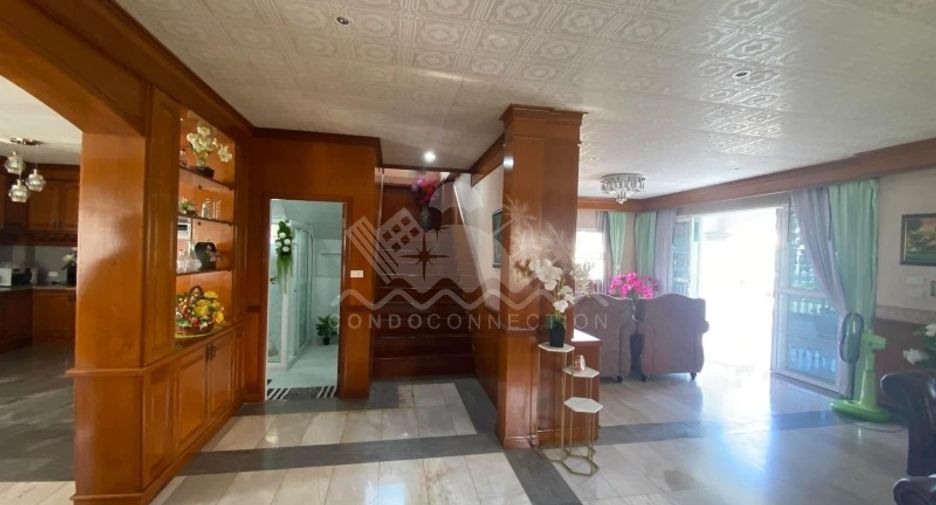 Haus zum Kauf mit 5 Zimmer in East Pattaya, Pattaya