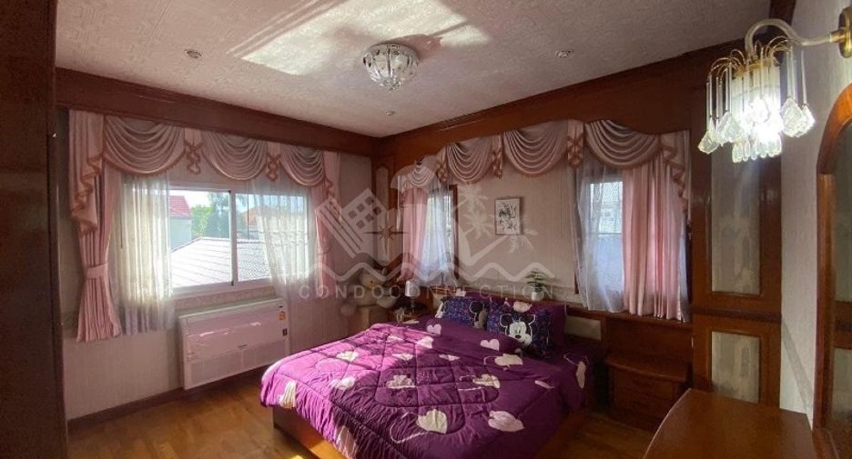 Haus zum Kauf mit 5 Zimmer in East Pattaya, Pattaya