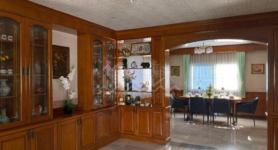 Haus zum Kauf mit 5 Zimmer in East Pattaya, Pattaya