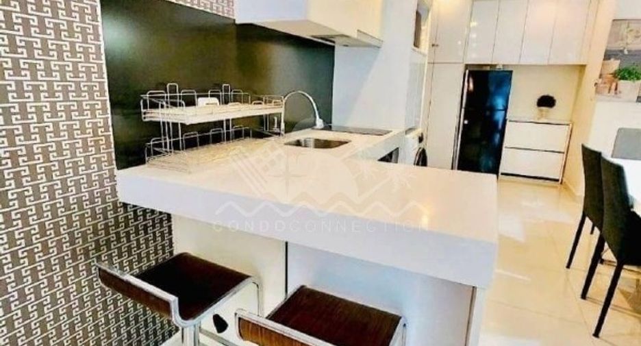 For sale 3 bedrooms condo in North Pattaya, Pattaya