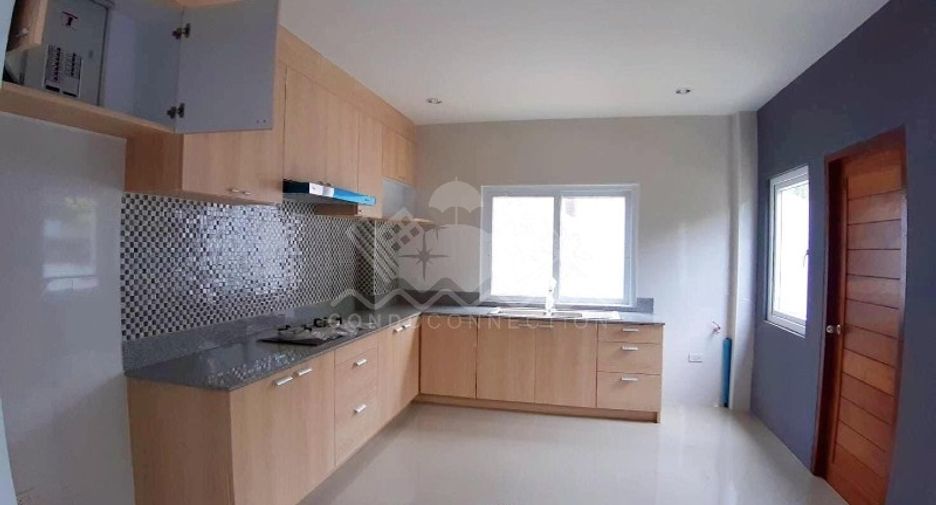 For sale 3 ベッドルーム house in East Pattaya, Pattaya