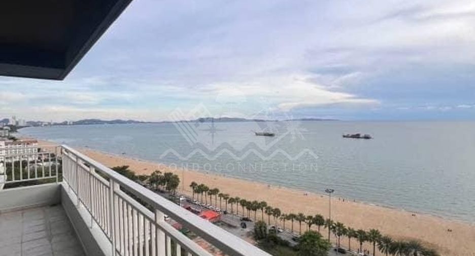 Condo en venta de 3 habitaciones 