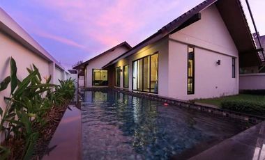 À vendre 4 chambres maison à Huay Yai, Pattaya