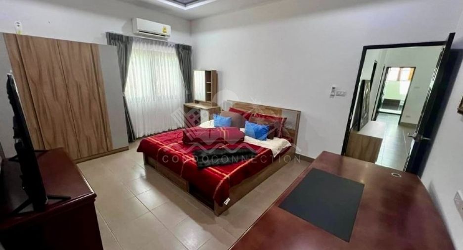For sale 5 bedrooms house in Huay Yai, Pattaya