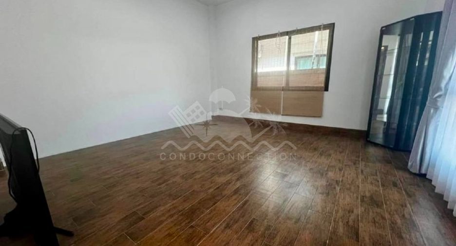 For sale 3 bedrooms house in Huay Yai, Pattaya