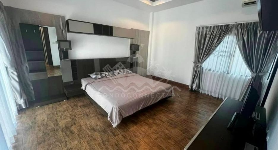 For sale 3 bedrooms house in Huay Yai, Pattaya