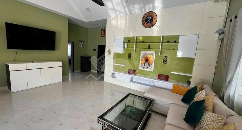 À vendre 3 chambres maison à Huay Yai, Pattaya