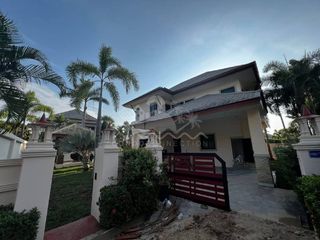À vendre 4 chambres maison à Bang Lamung, Chonburi