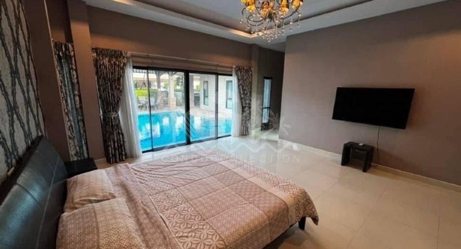 À vendre 4 chambres maison à Huay Yai, Pattaya