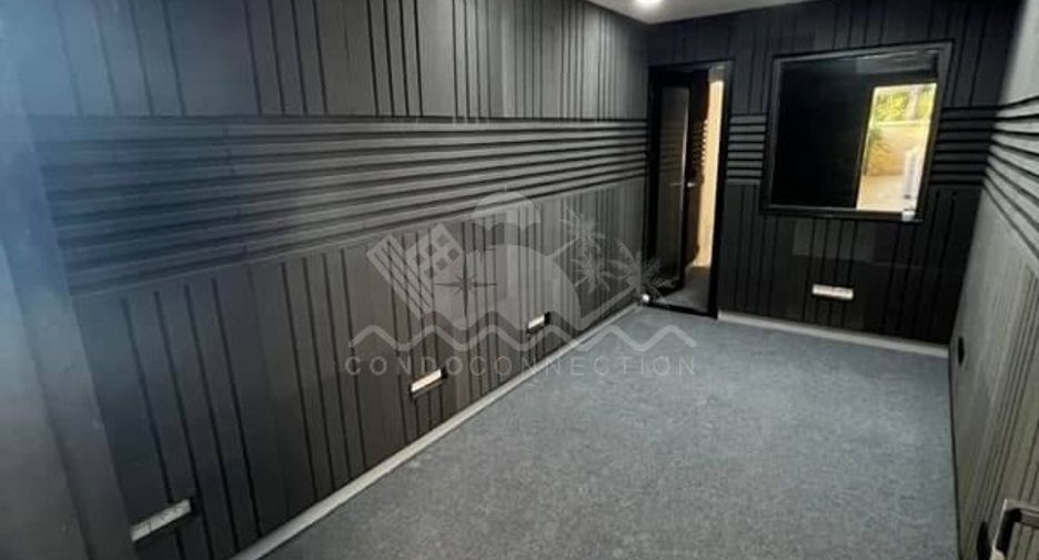 À vendre 4 chambres maison à Huay Yai, Pattaya