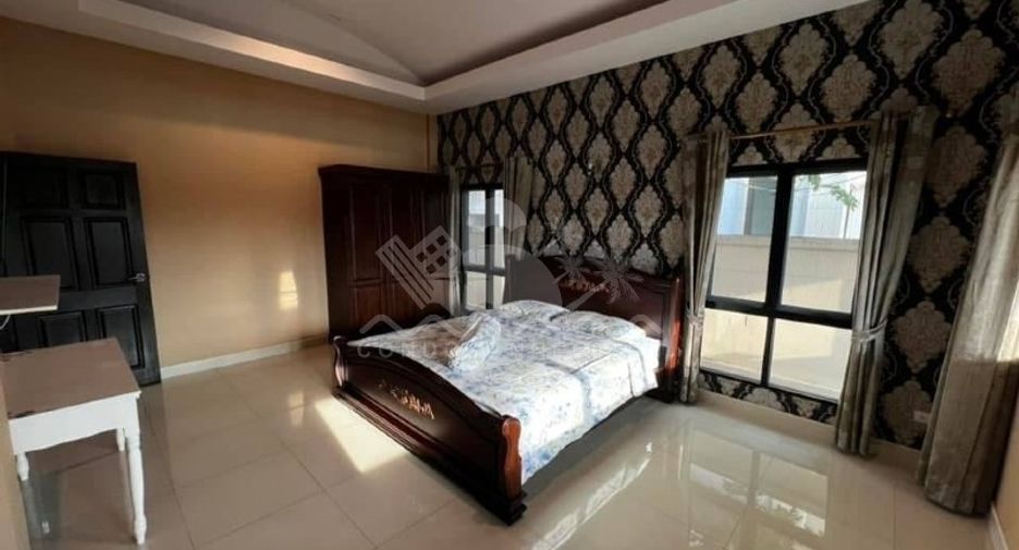 À vendre 4 chambres maison à Huay Yai, Pattaya