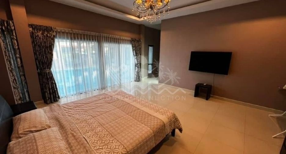À vendre 4 chambres maison à Huay Yai, Pattaya