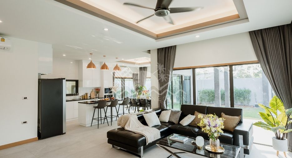 For rent 3 ベッドルーム house in Huay Yai, Pattaya