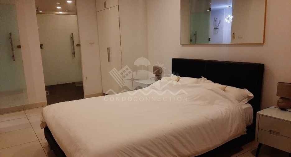 For sale 2 bedrooms condo in Pratumnak, Pattaya