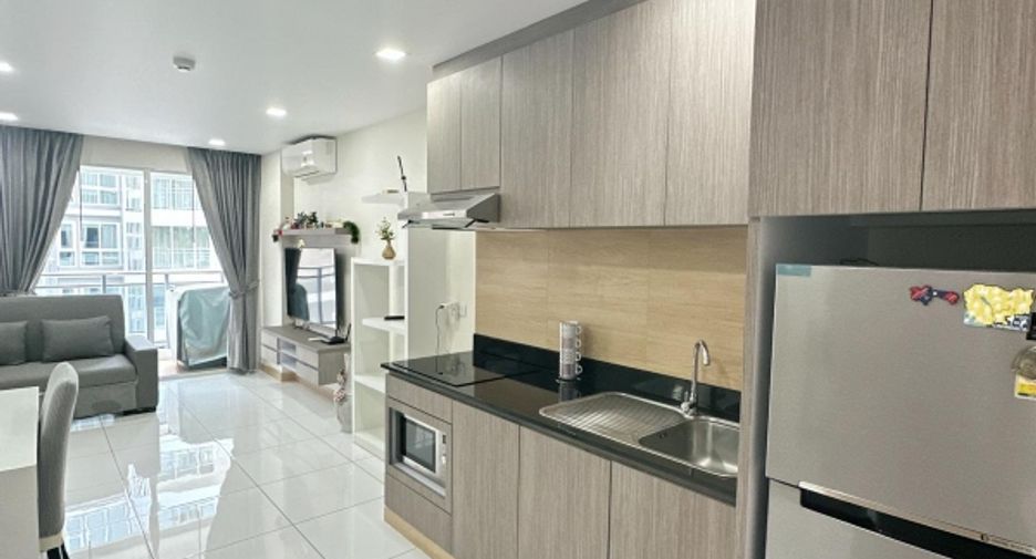 For sale 2 ベッドルーム condo in Sattahip, Chonburi