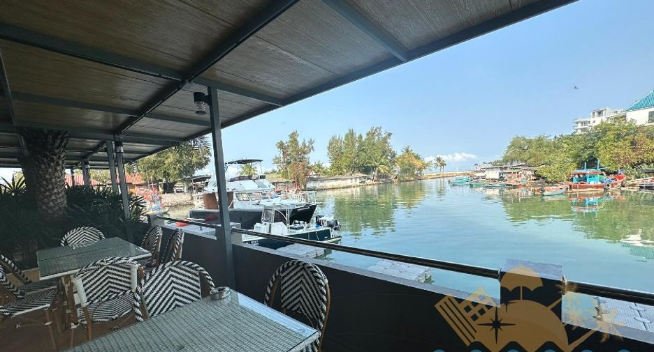 For sale 2 ベッドルーム condo in Sattahip, Chonburi