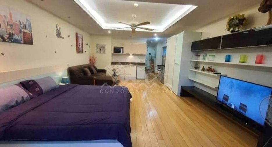 À vendre studio condo à Pratumnak, Pattaya