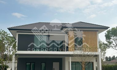 For sale 4 bedrooms house in East Pattaya, Pattaya