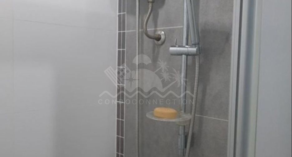 À vendre 2 chambres condo 