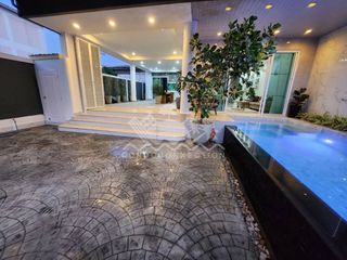 For sale 6 bedrooms house in Bang Lamung, Chonburi
