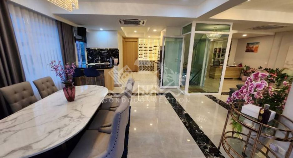 For sale 6 bedrooms house in South Pattaya, Pattaya
