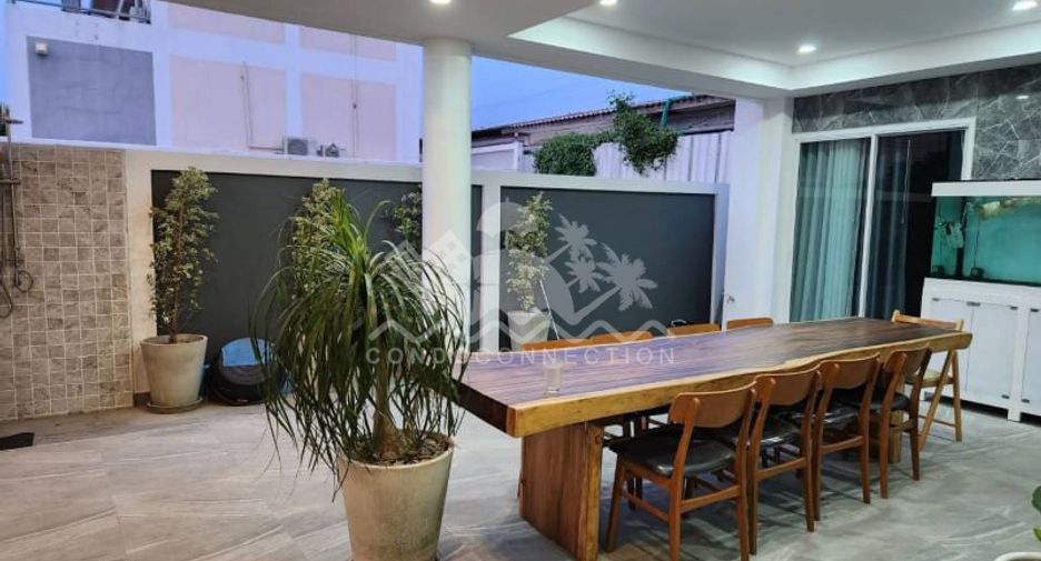 For sale 6 bedrooms house in South Pattaya, Pattaya