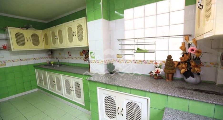 Продажа 5 спальни дом в Йомтиен, Паттайя