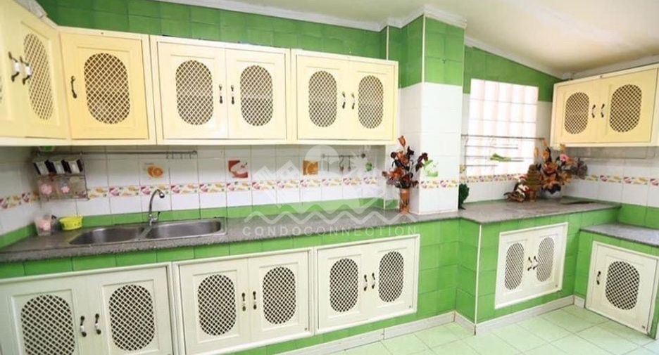 Продажа 5 спальни дом в Йомтиен, Паттайя