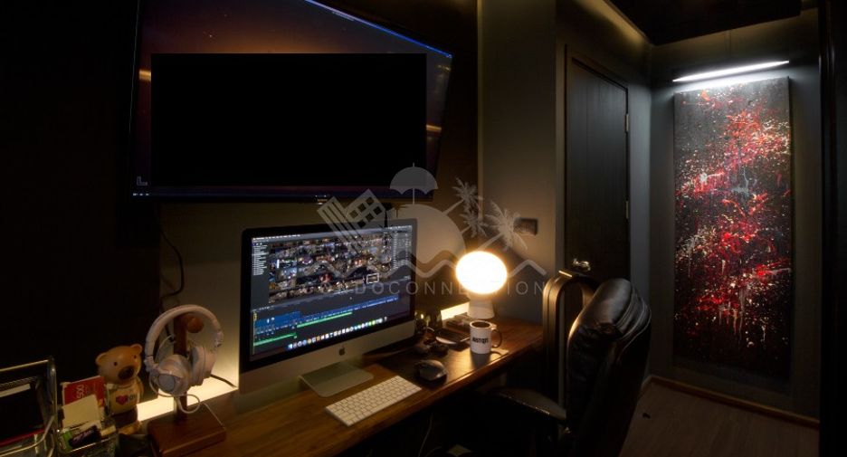 For sale 2 bedrooms condo in Phra Khanong, Bangkok
